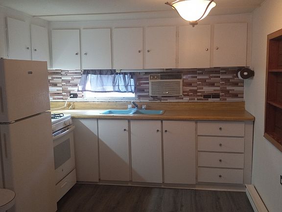 3rd image of 2114 Milton Rd