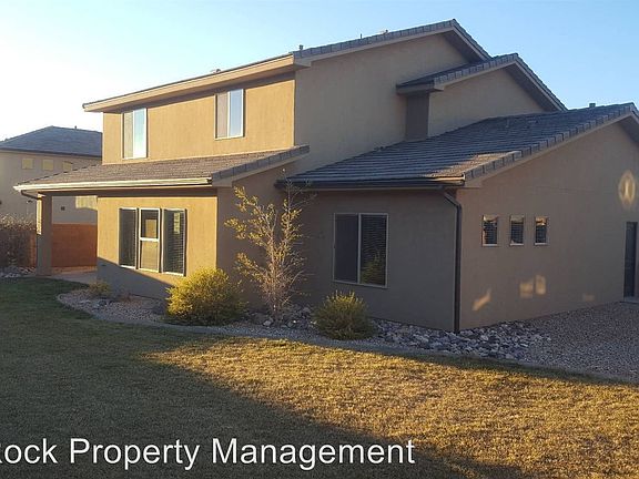 2nd image of 3118 E Tanoak Dr