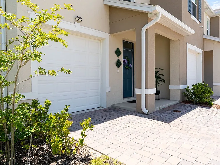 1456 Isleta Loop — Photo 47