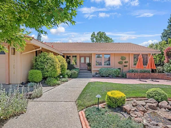 151 Canyon Rim Dr, Folsom, CA 95630