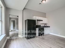 332 S Franklintown Rd
