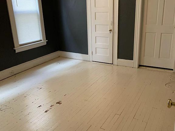 4th image of 76 Harbor Ave Floor 1