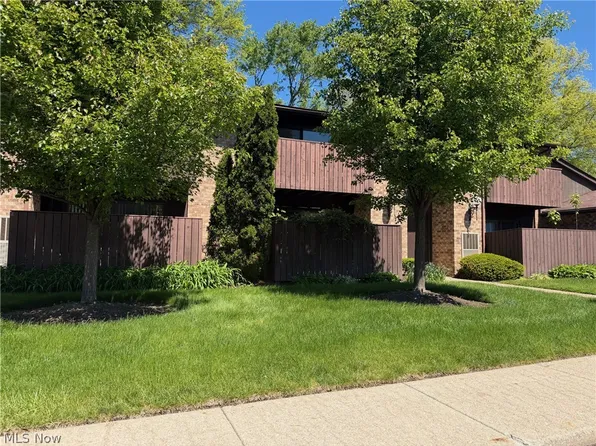 3249 Mayfield Rd APT 13, Cleveland Heights, OH 44118