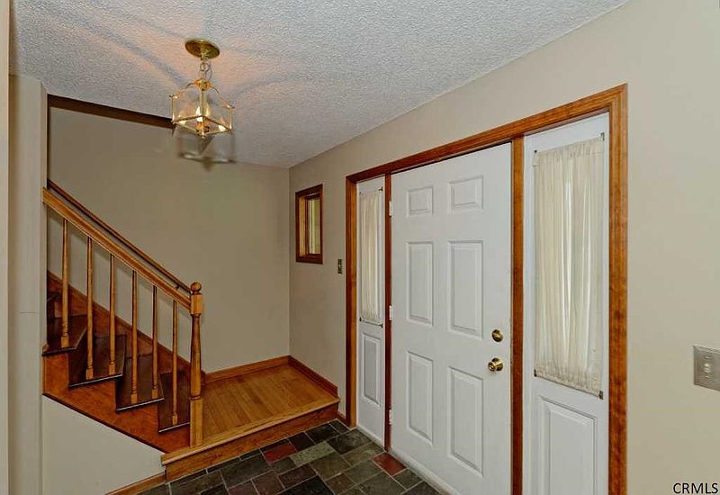 4th image of 221 VINCENZA Lane