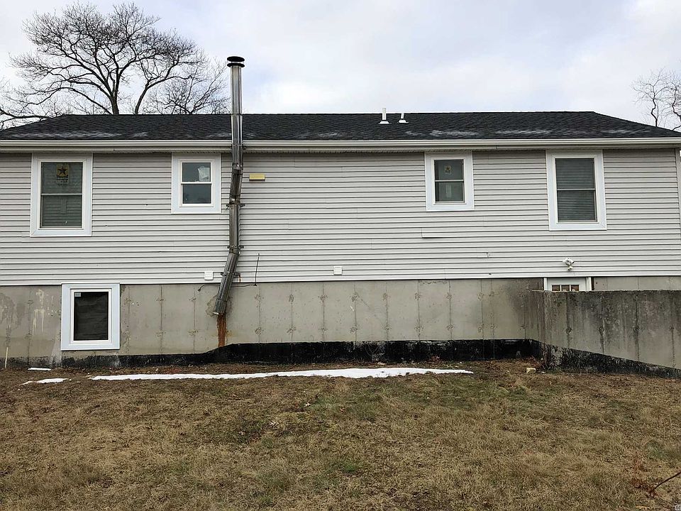 2nd image of 23 Chestnut St