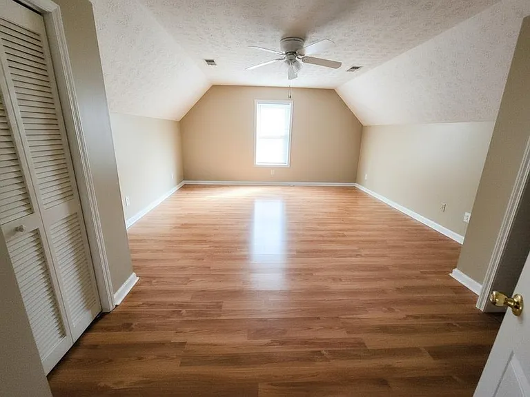 3020 Oak Meadow Dr — Photo 18