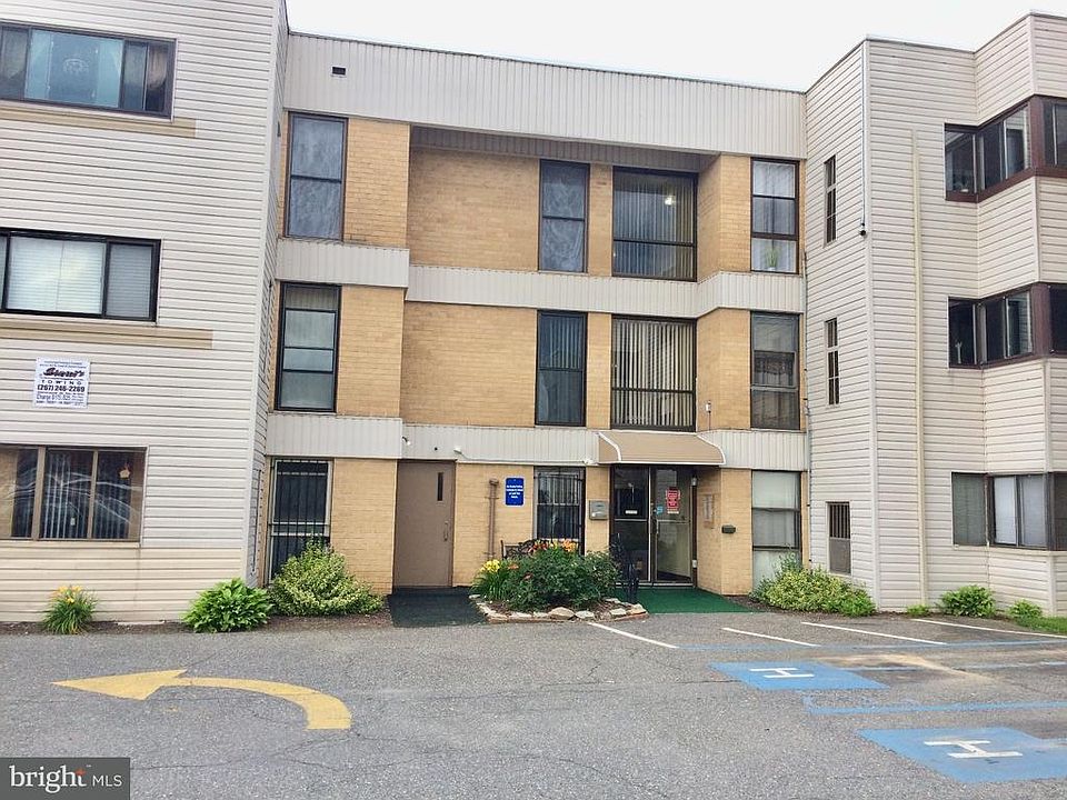 2nd image of 2628 Welsh Rd APT 319