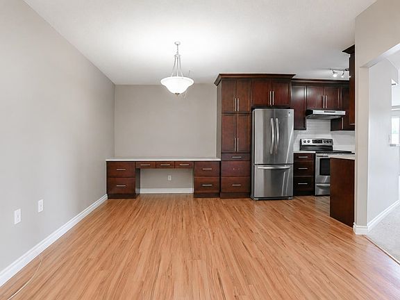 5th image of 33233 Bourquin Pl #207