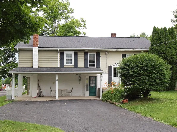 709 S Carlisle Ln, Altoona, PA 16602