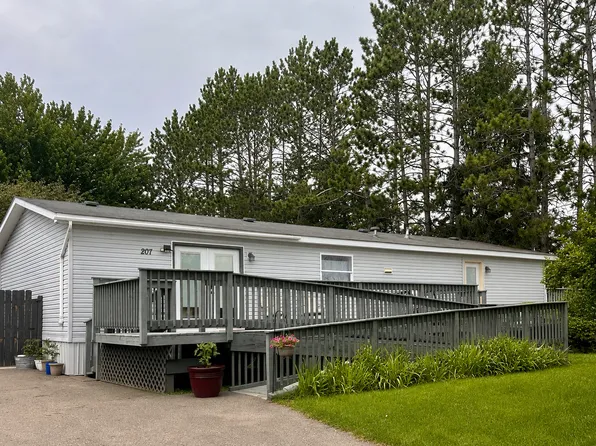 207 Lakin Ave SW, Kelliher, MN 56650