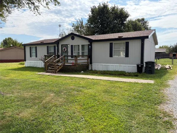 51 Sun Prairie St, Pryor, OK 74361