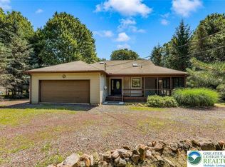 28 Penn Forest Trl, Albrightsville, PA 18210