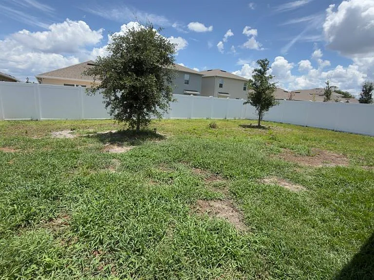 1583 Barberry Dr — Photo 30