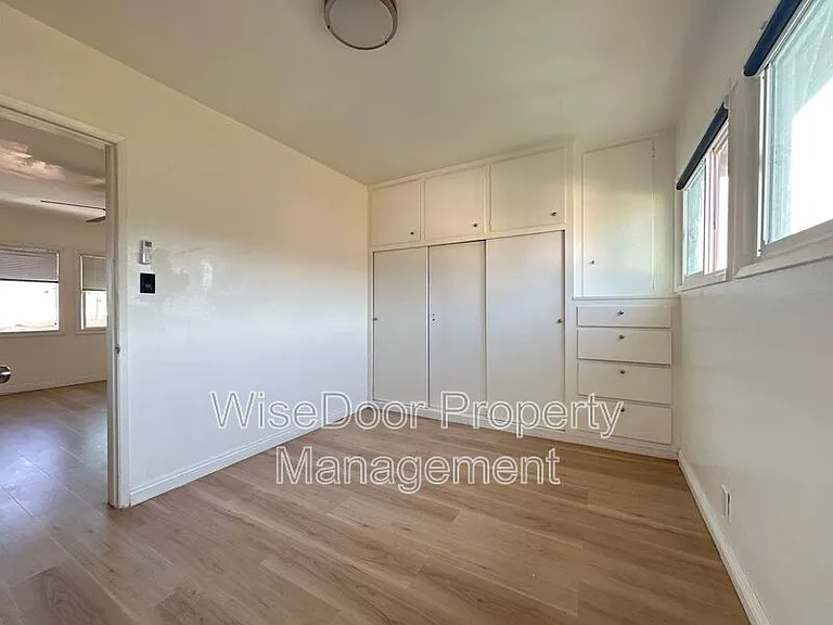 5934 Cloverly Ave #C — Photo 10