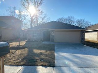 1007 S Taylor St, Gainesville, TX 76240