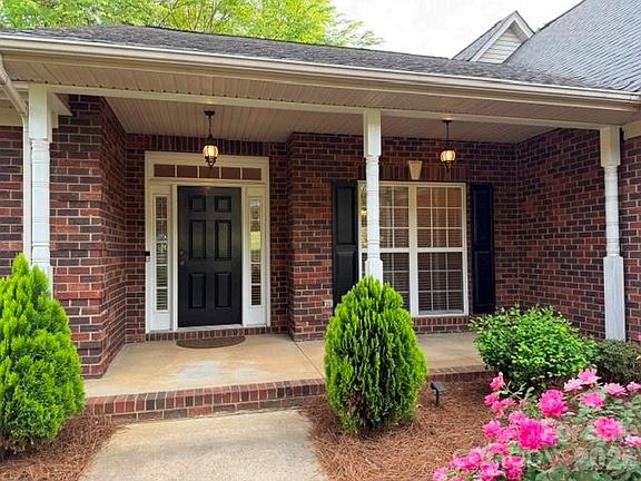 3rd image of 5911 Sugarcane Ct
