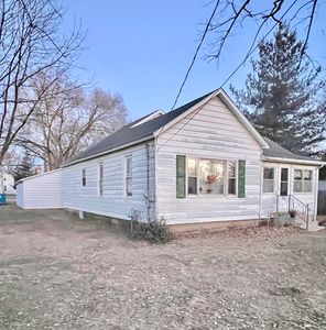 925 8th St, Erie, IL, 61250