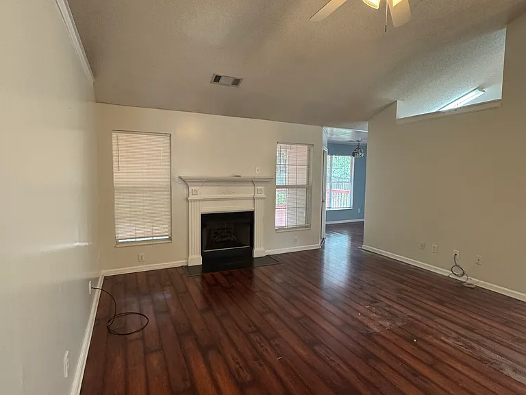 1840 Arborwood Dr — Photo 34