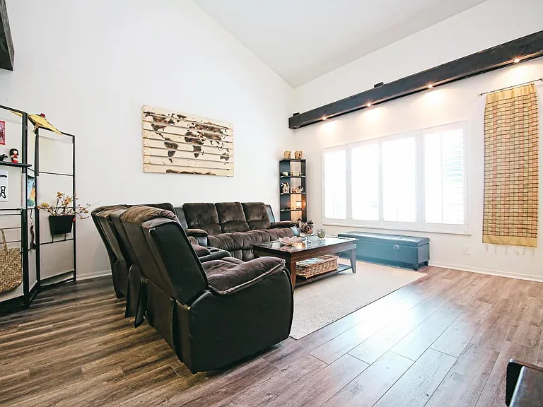 16731 Eric Ave — Photo 4