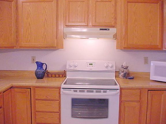 2nd image of 14901 Glen Valley Dr