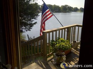 281 Wildwood Rd, Lowell, IN 46356