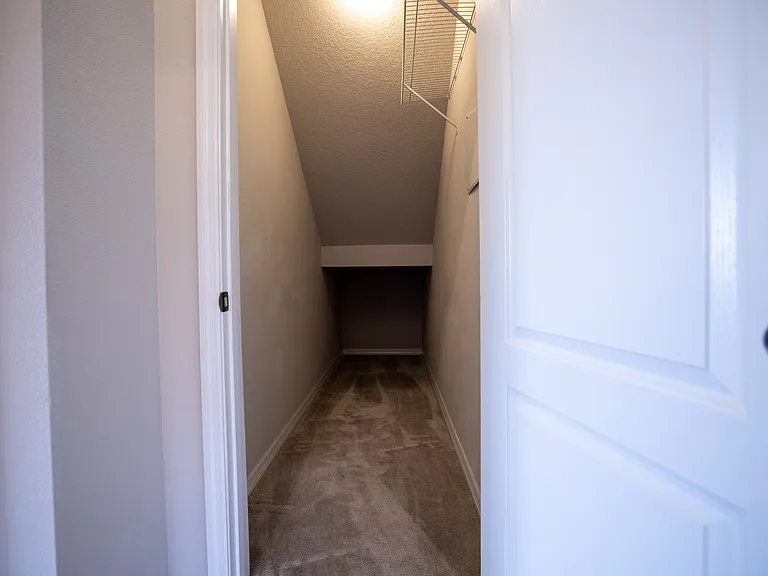 5972 Paxton Ct — Photo 10