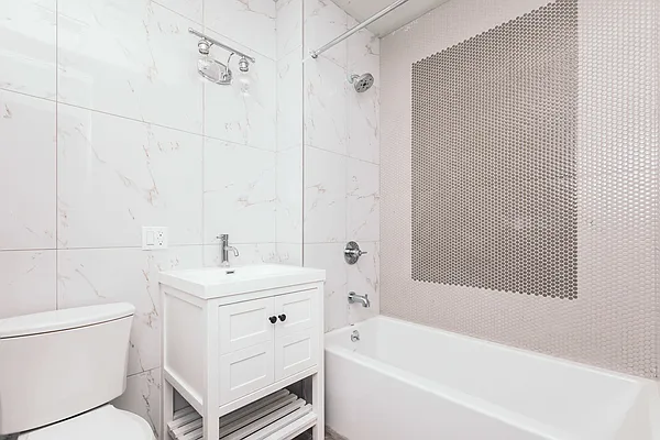 Rented by Nooklyn NYC LLC | media 47