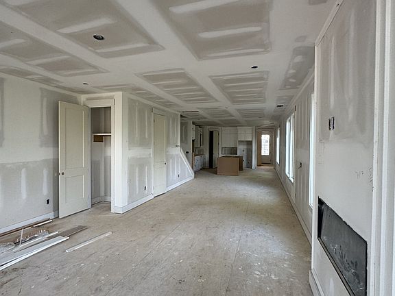 3rd image of 610B Annex Ave