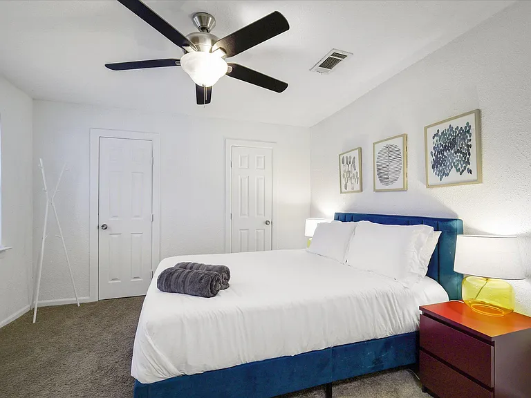 8005 Woodhue Rd — Photo 36