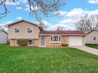 1858 W 58th Pl, Merrillville, IN