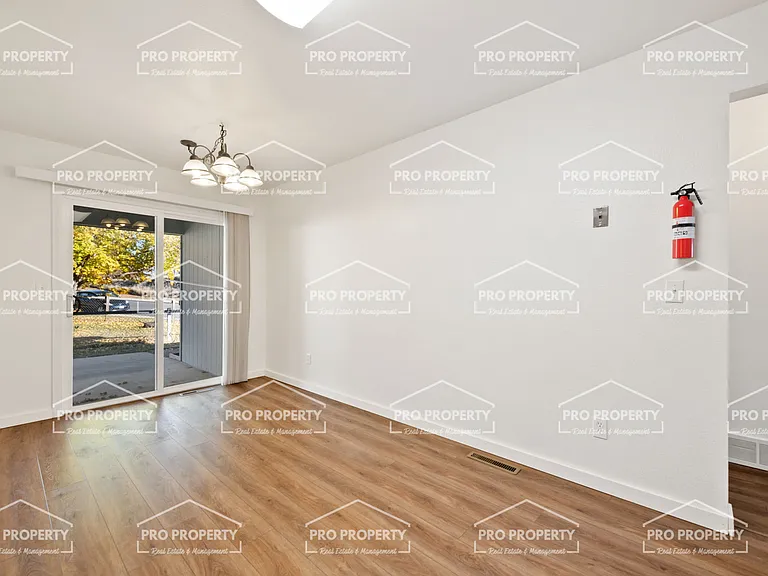 3017 Maryland Pl — Photo 6