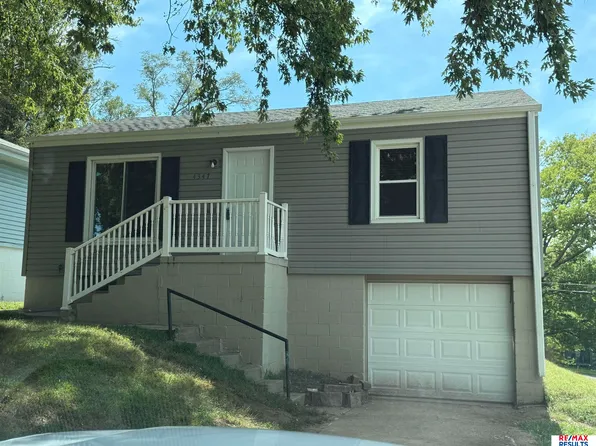 4347 Saratoga St, Omaha, NE 68111