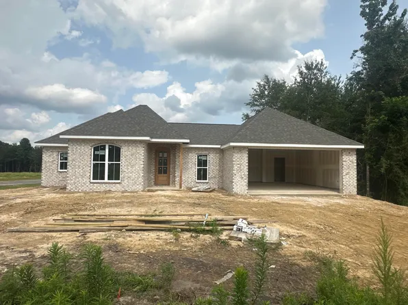 2 Friend Rd, Hattiesburg, MS 39402