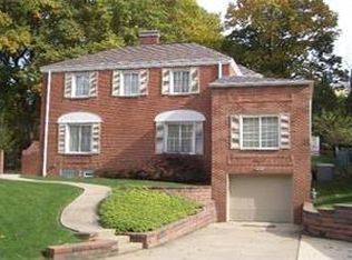 4237 Colonial Park Dr, Pittsburgh, PA 15227