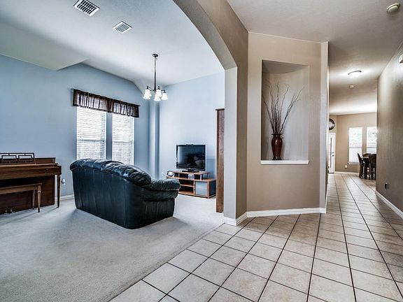 4th image of 2823 Quail Hollow Dr