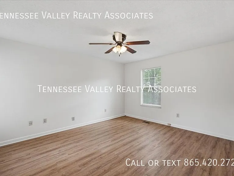1277 Halifax Rd — Photo 18