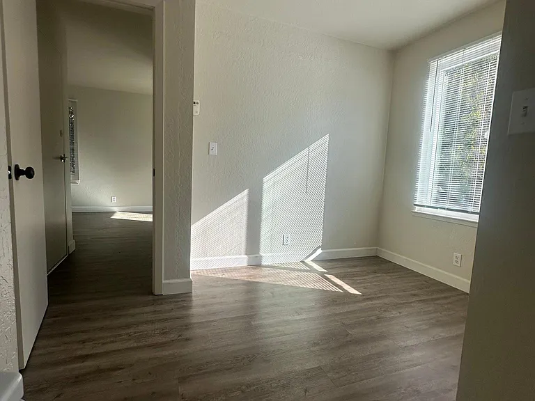 314 Spruce St #1 — Photo 8