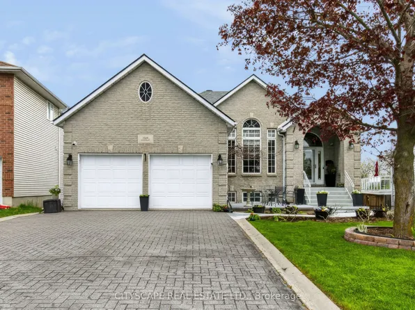 1100 Earnhart St, Kingston, ON K7P 3C2