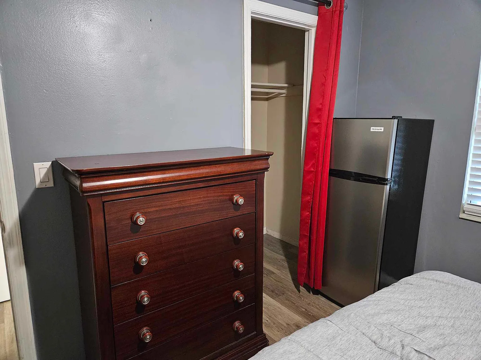 4 bed, 1750 sqft, $850 — Photo 3