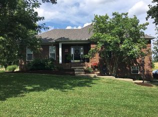 2302 Rocky Hills Ln, Versailles, KY 40383