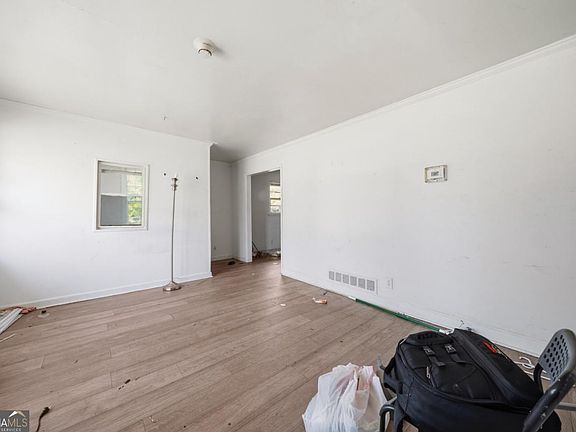 2nd image of 1793 Parkhill Dr