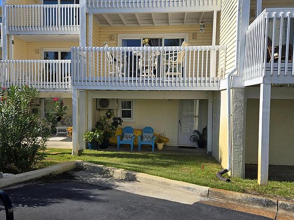 4th image of 1440 Paradise Point Dr Unit 13