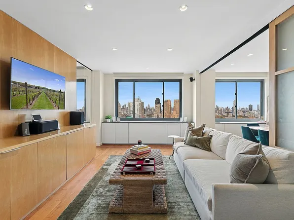 2025 Broadway APT 30G, New York, NY 10023