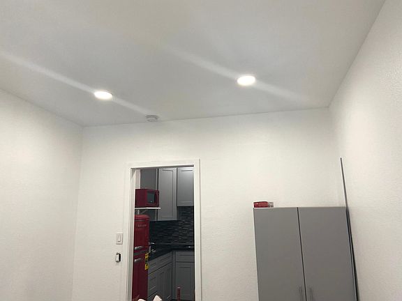 4th image of 936 Princess Anne Dr Studio A