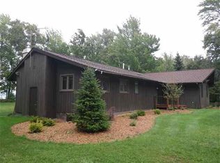 308 Shot Point Dr, Marquette, MI 49855