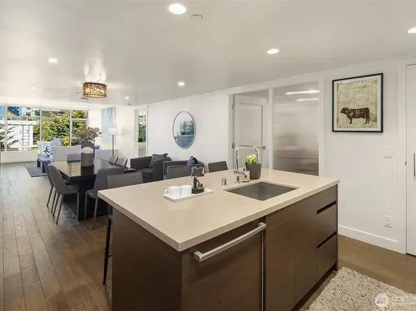 588 Bell Street #813S, Seattle, WA 98121