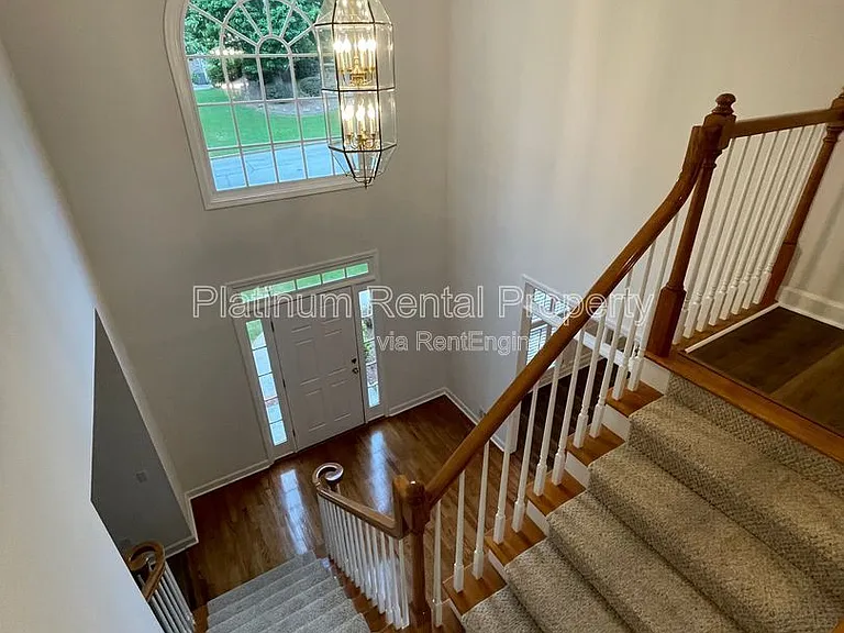 870 Ingleside Dr — Photo 56