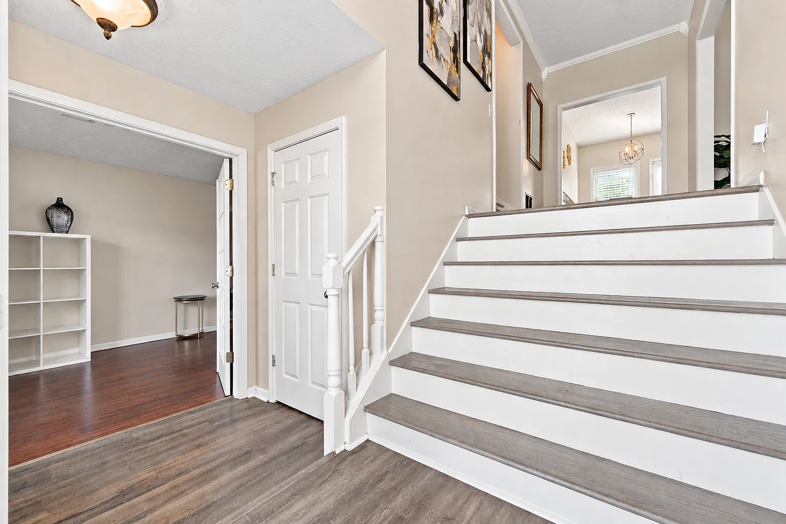 4 bed, 2740 sqft, $2,985 — Photo 2
