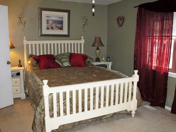 217 Riva Dr, Hackettstown, NJ 07840