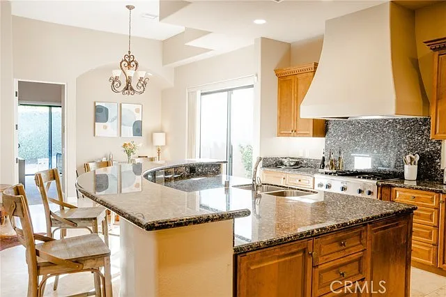 3 bed, 2790 sqft, $6,600 — Photo 3